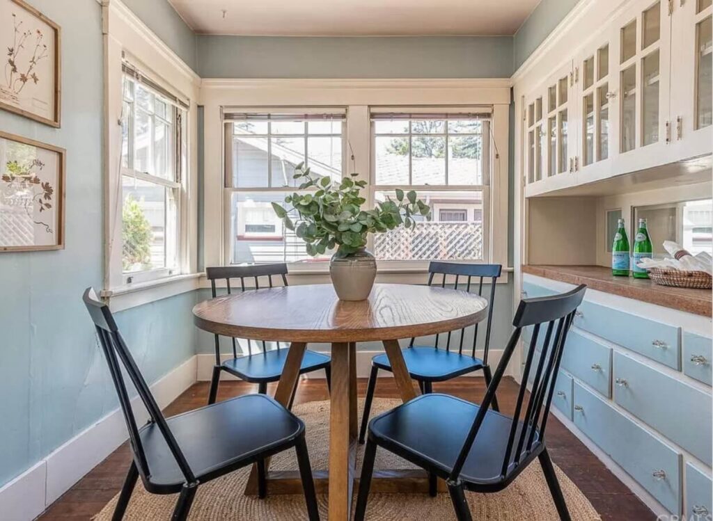 Kitchen staged by Acacia Home Staging